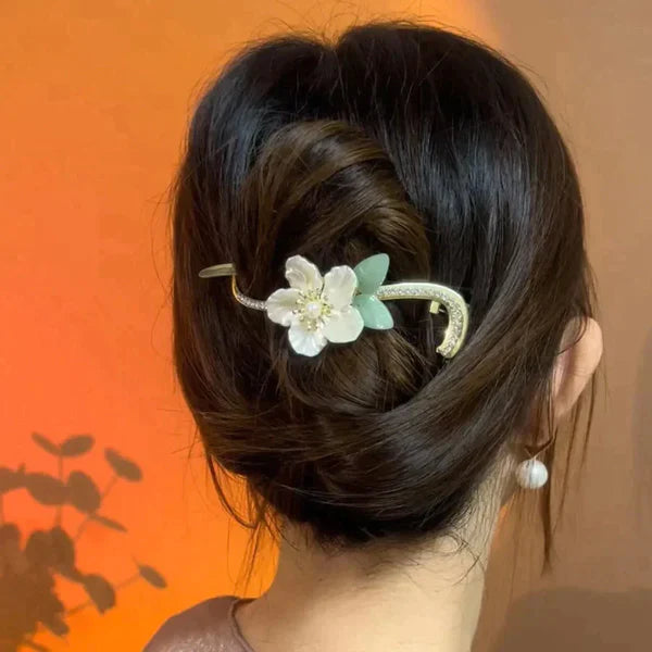 ⭐2024 Elegant pearl curved hair clip